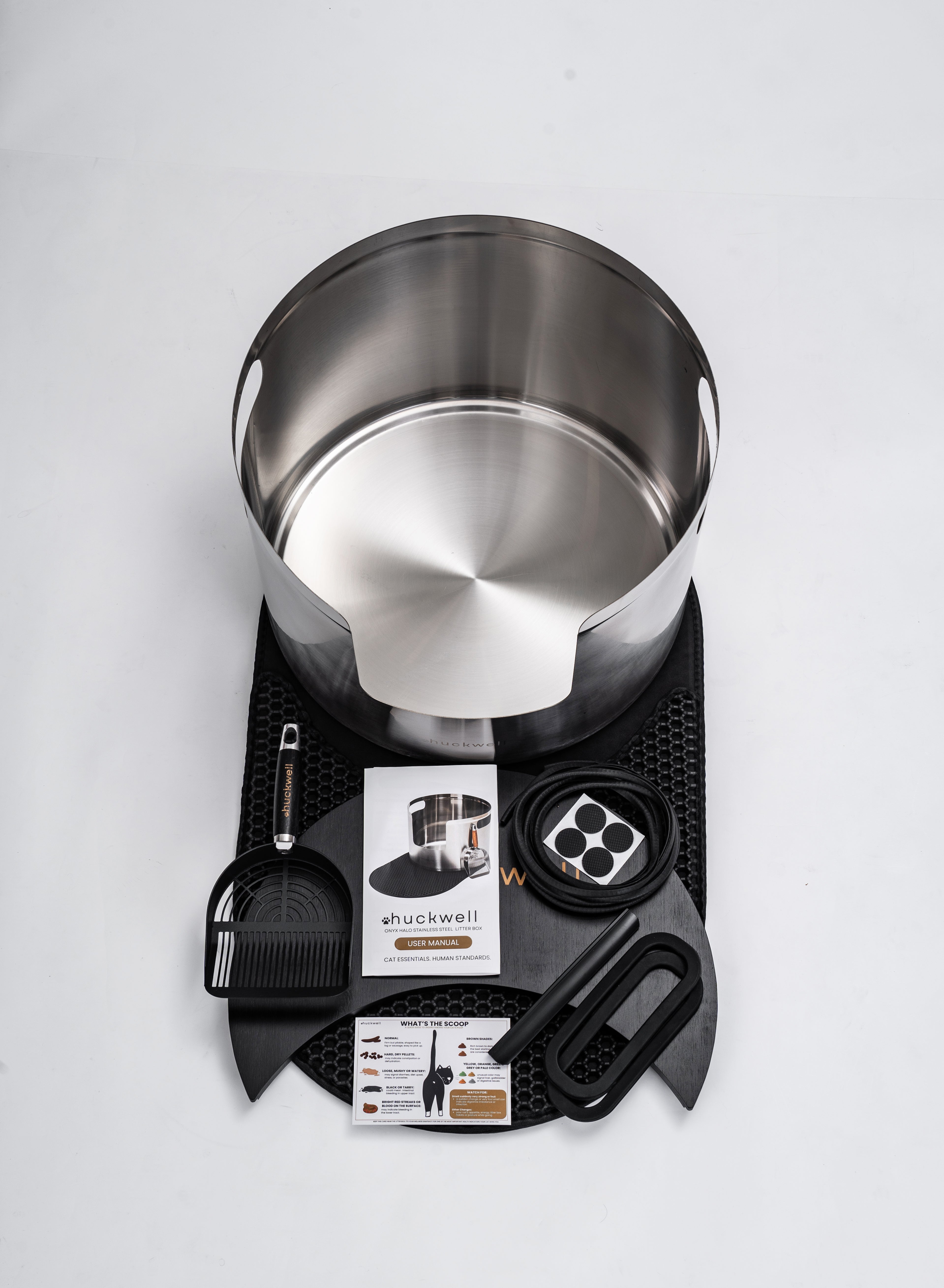 Halo Arctic litter box top view with scoop mat and accessories